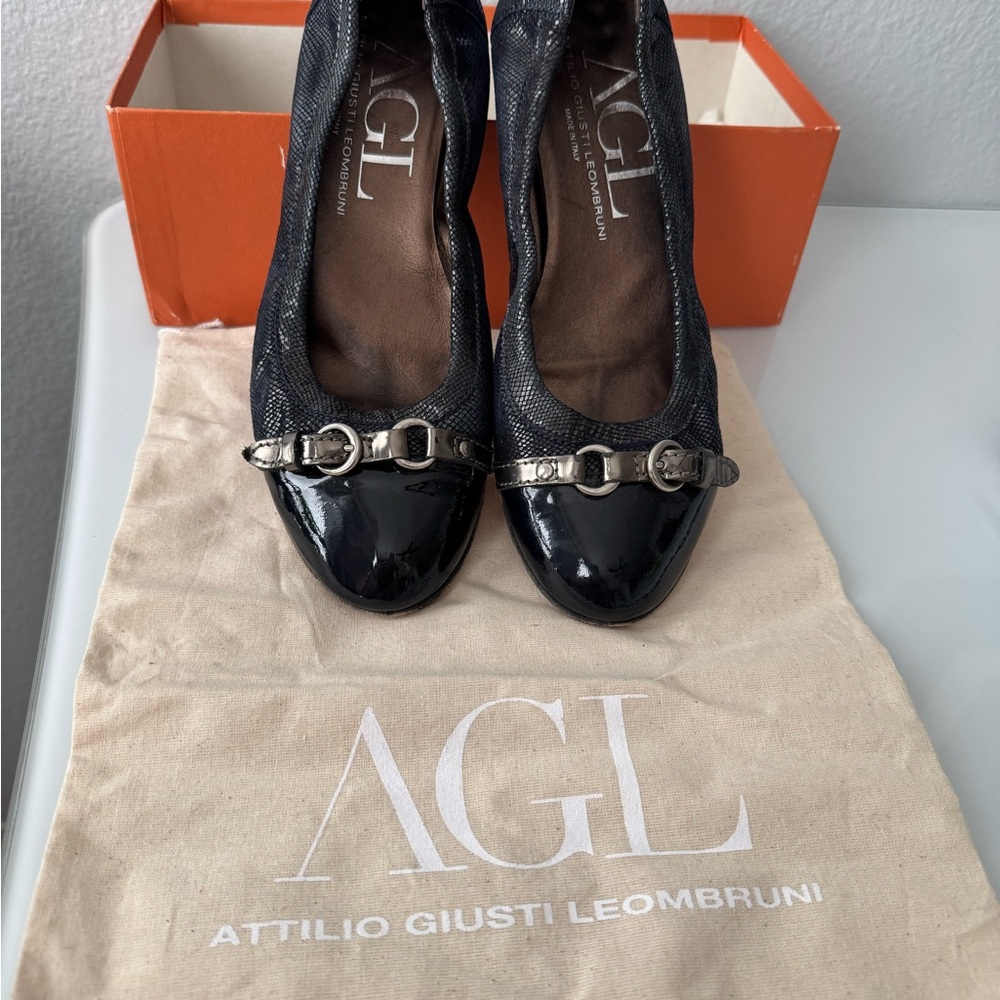 AGL Navy Crackle Ballet Flats - Picture 8 of 10